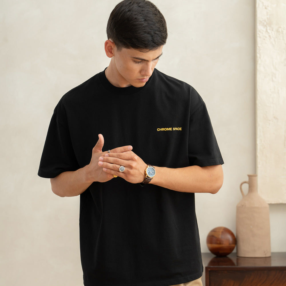 
                  
                    V1 canvass black/gold
                  
                
