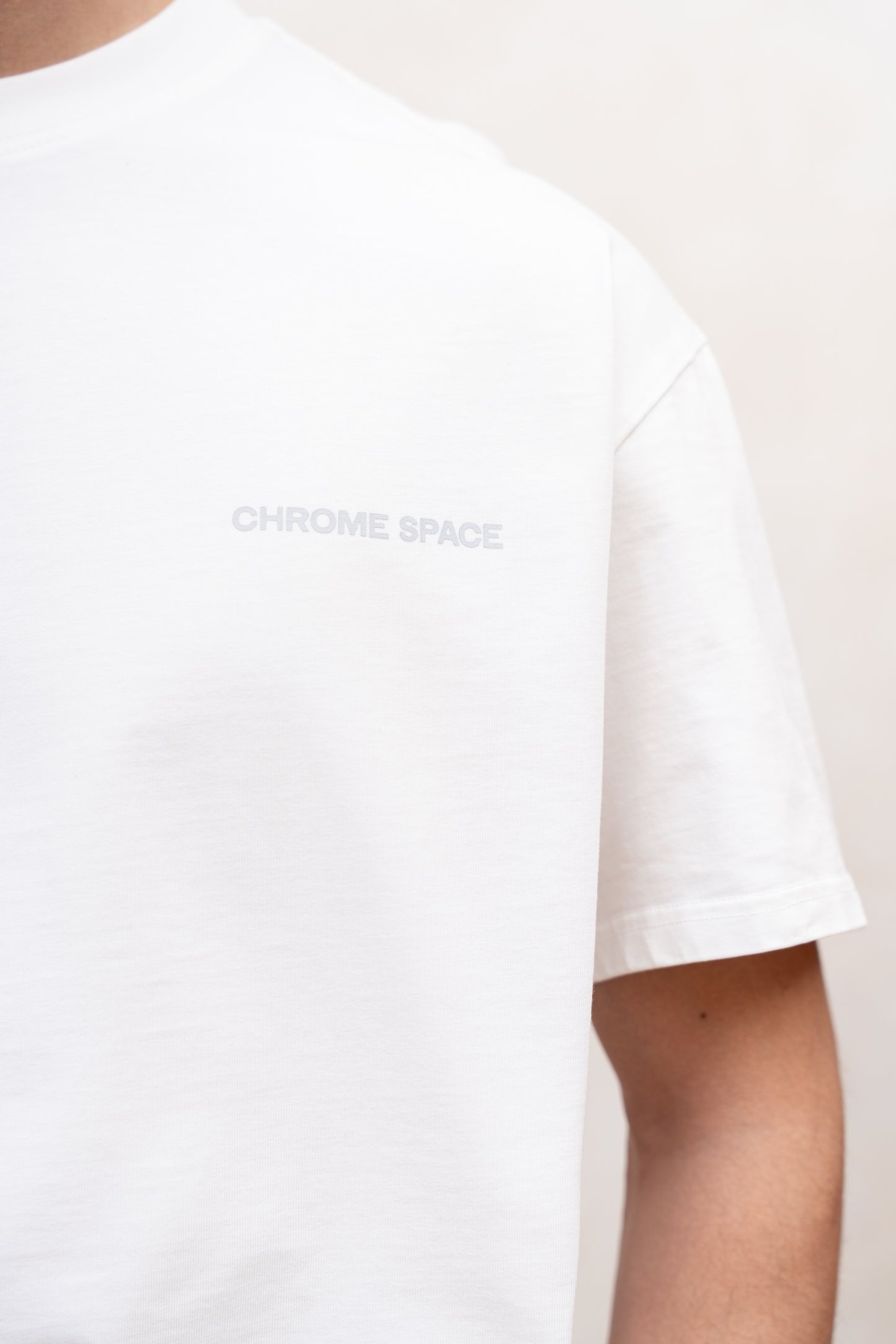 
                  
                    CS box t-shirt white/nickel
                  
                